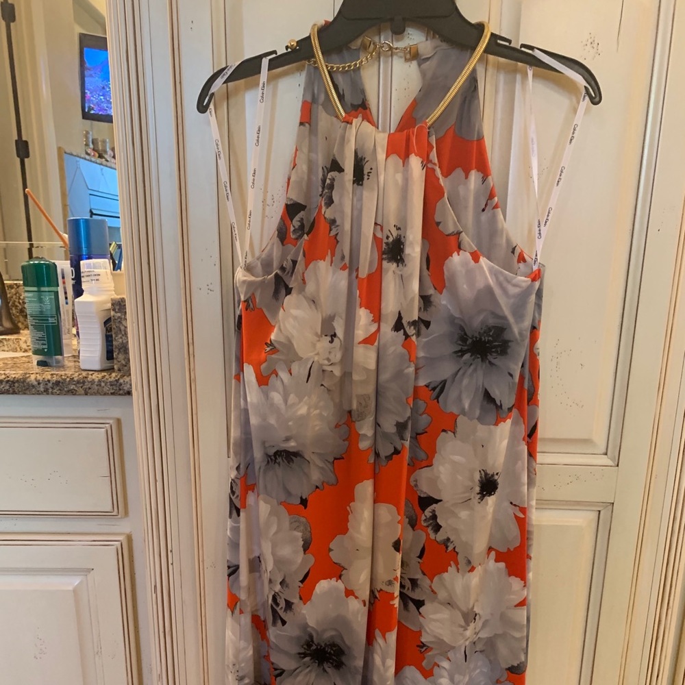 Sleeveless dress